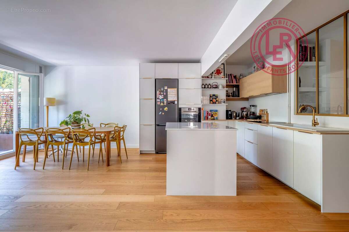 Appartement à FONTENAY-SOUS-BOIS