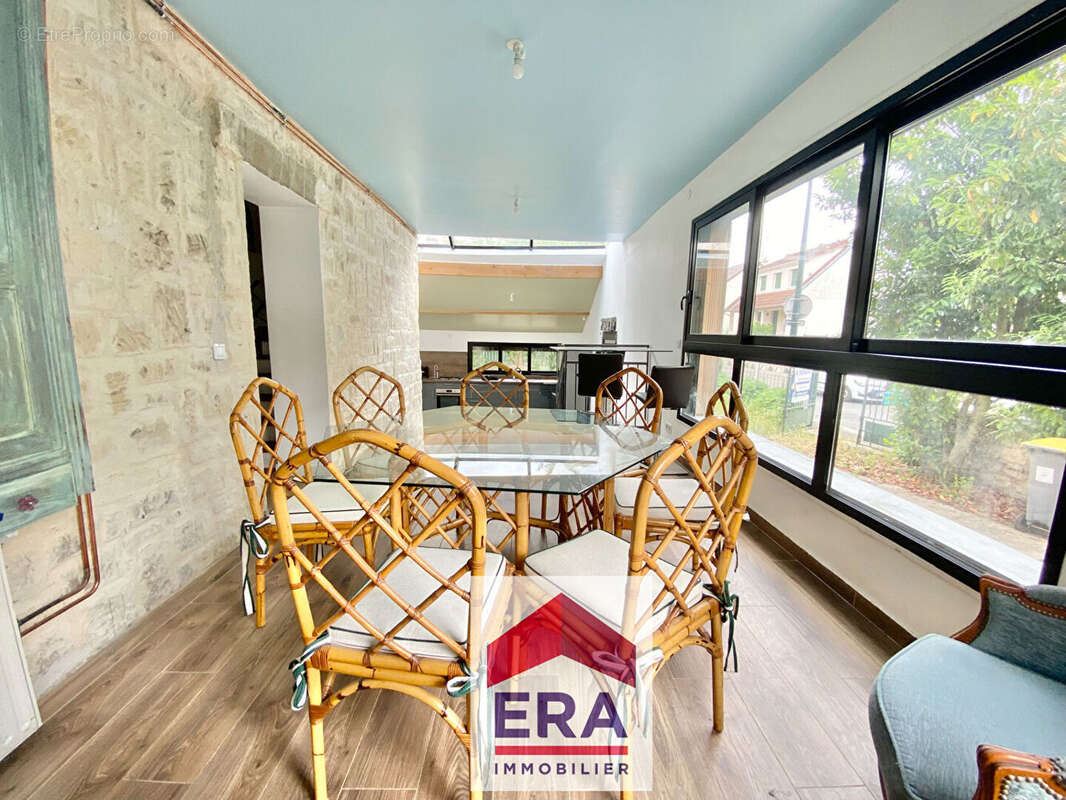 Maison à SARTROUVILLE