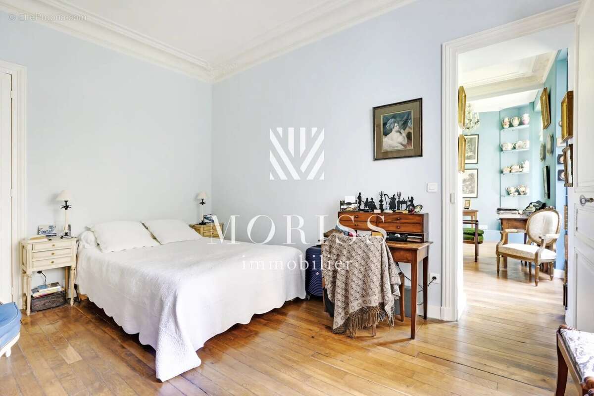 Appartement à PARIS-9E