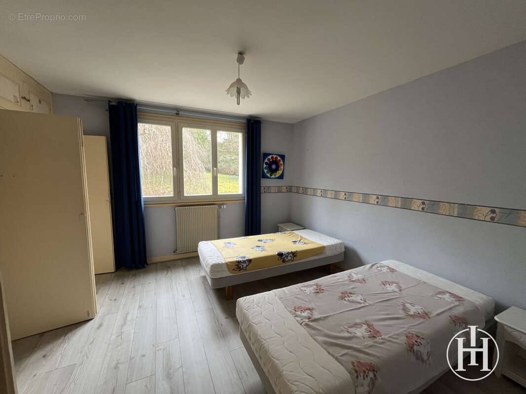 Maison à SAINT-AMAND-MONTROND