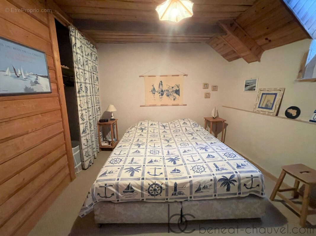 VENTE Maison Pêcheur Pierre  2 Chambres + Mezzanine  200m Golfe  Port Logeo  SAINT-GILDAS-DE-RHUYS (56730) - photo 8
