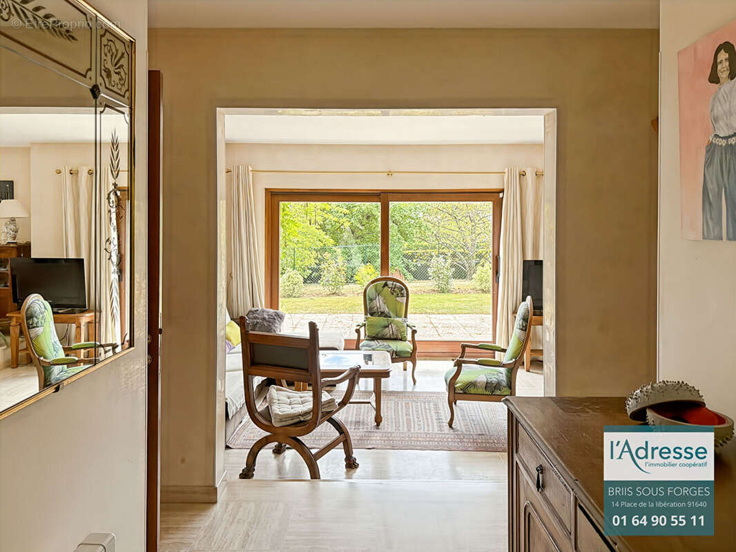 Maison familiale 5 chambres avec sous-sol total et jardin à Fontenay-lès-Briis - photo 2