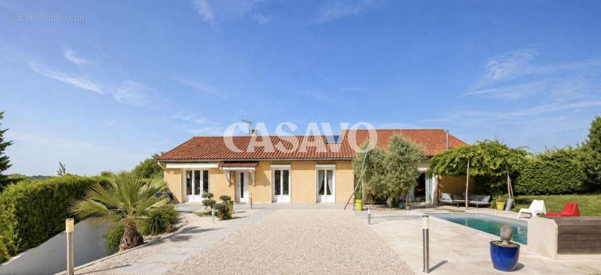 Maison à LES COTES-D'AREY