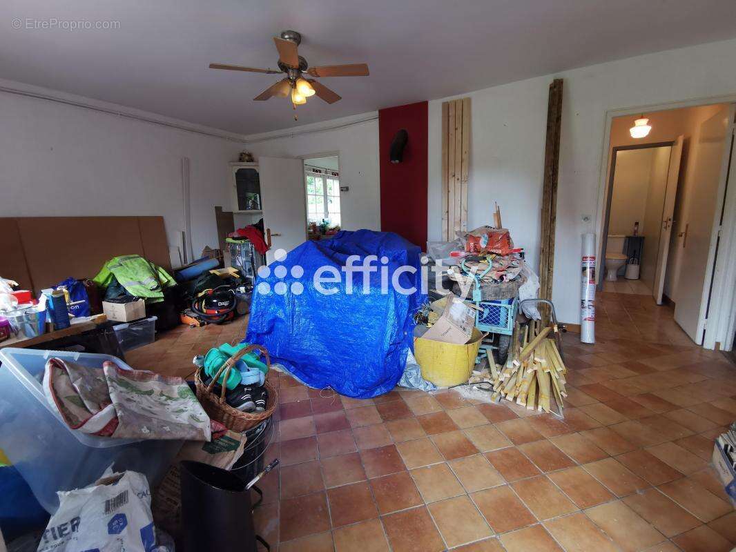 Maison à SAINT-SEVER-CALVADOS