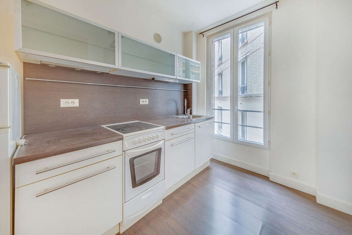 Appartement à PARIS-15E