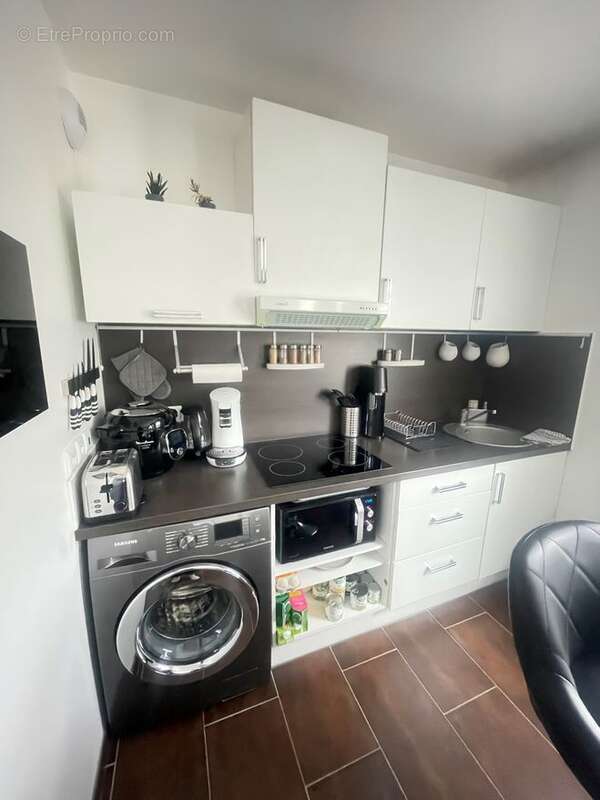 Appartement à SAINT-ETIENNE-DU-ROUVRAY