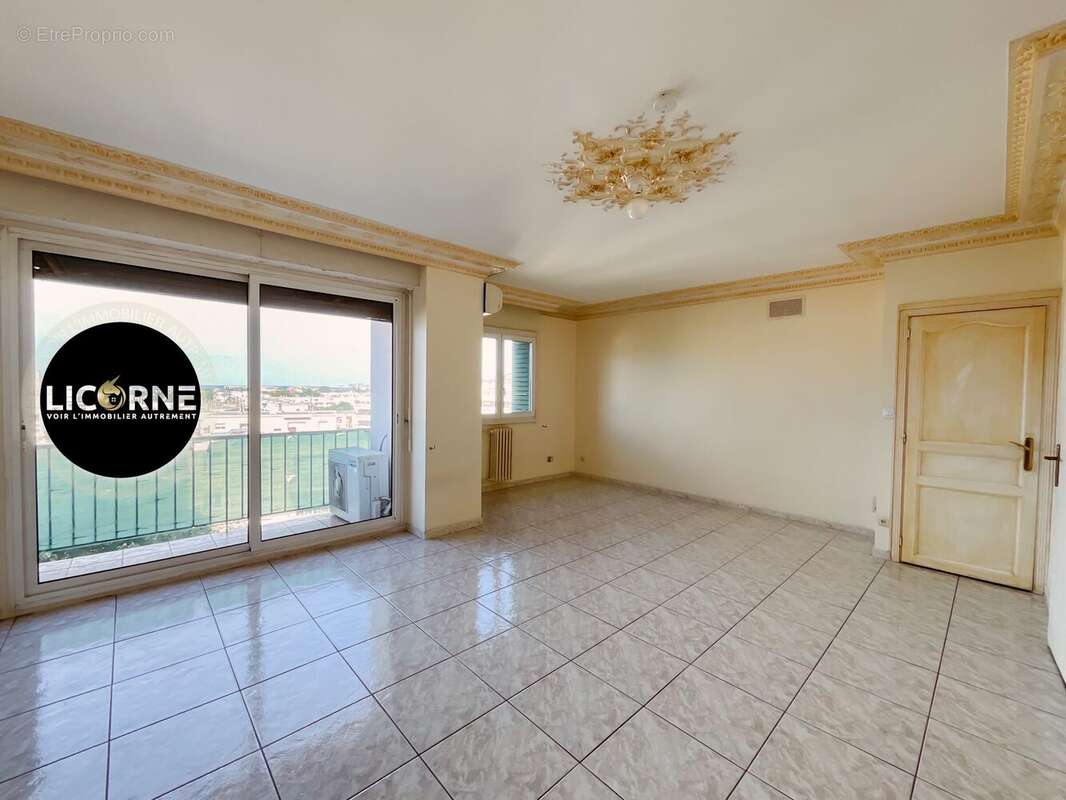 Appartement à MARSEILLE-8E