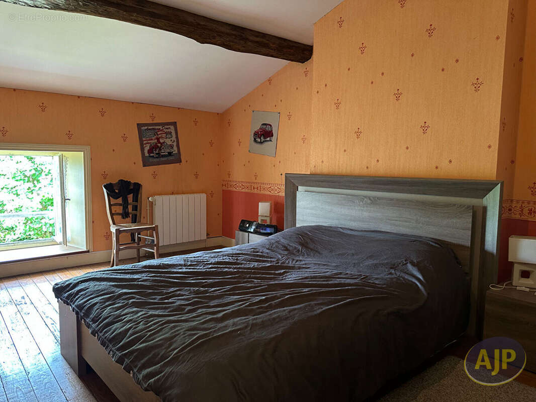 Maison charentaise de 185 m². - photo 11