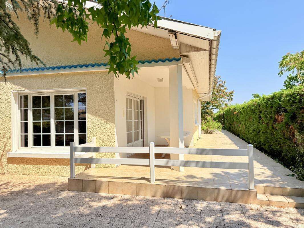 Maison 130 m² à Gujan-Mestras  - photo 7