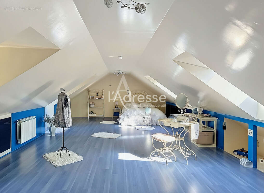 Maison familiale avec véranda chauffée à Ozoir-la-Ferrière - photo 10