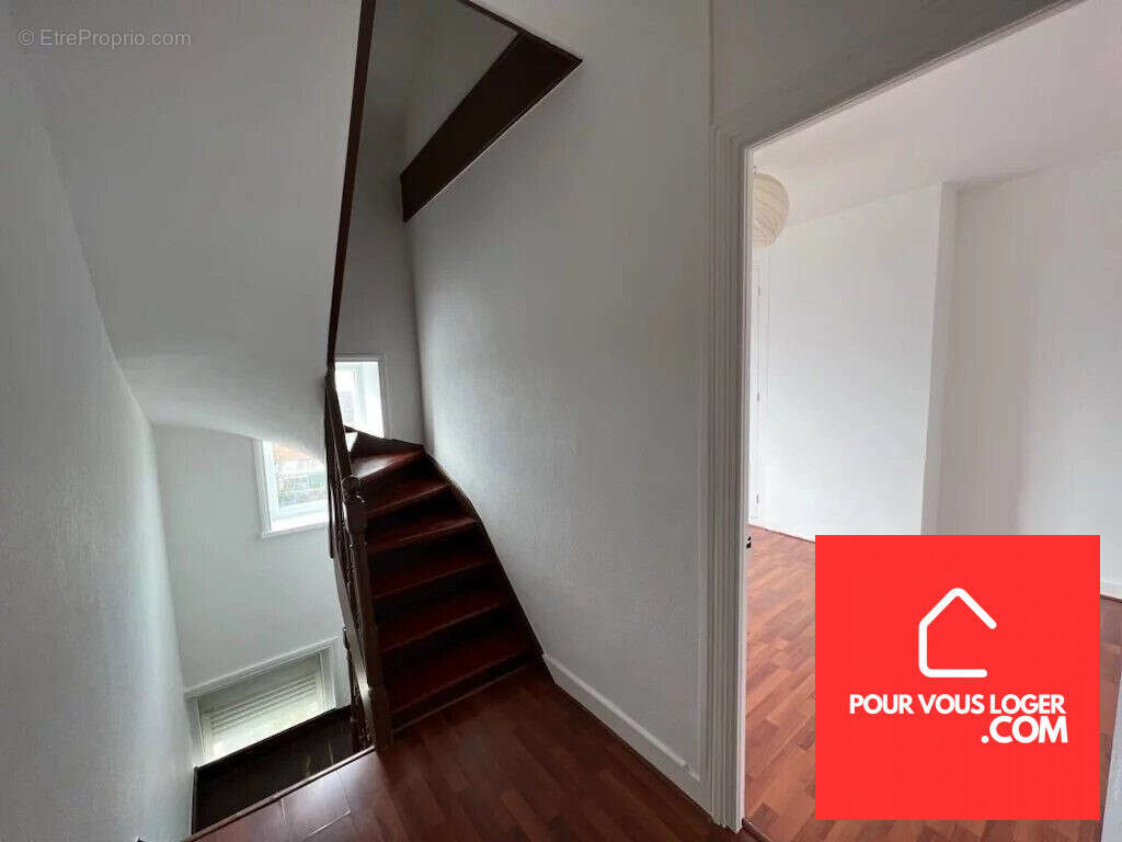 Maison à SAINT-MARTIN-BOULOGNE