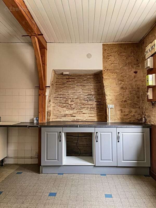 Maison à LE BUISSON-DE-CADOUIN