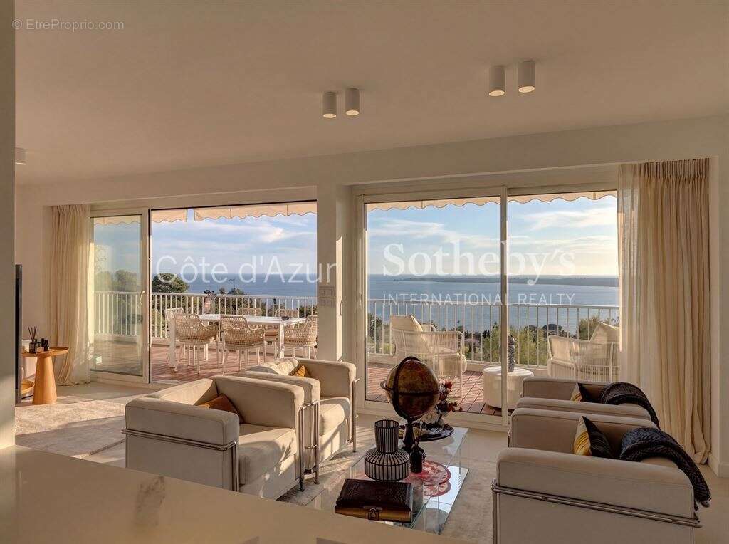Appartement à CANNES