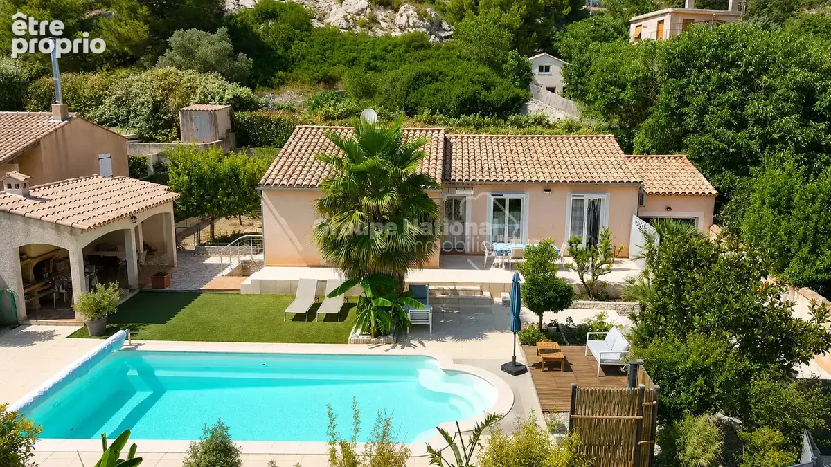 Maison familiale avec piscine - Le Rove - photo 2