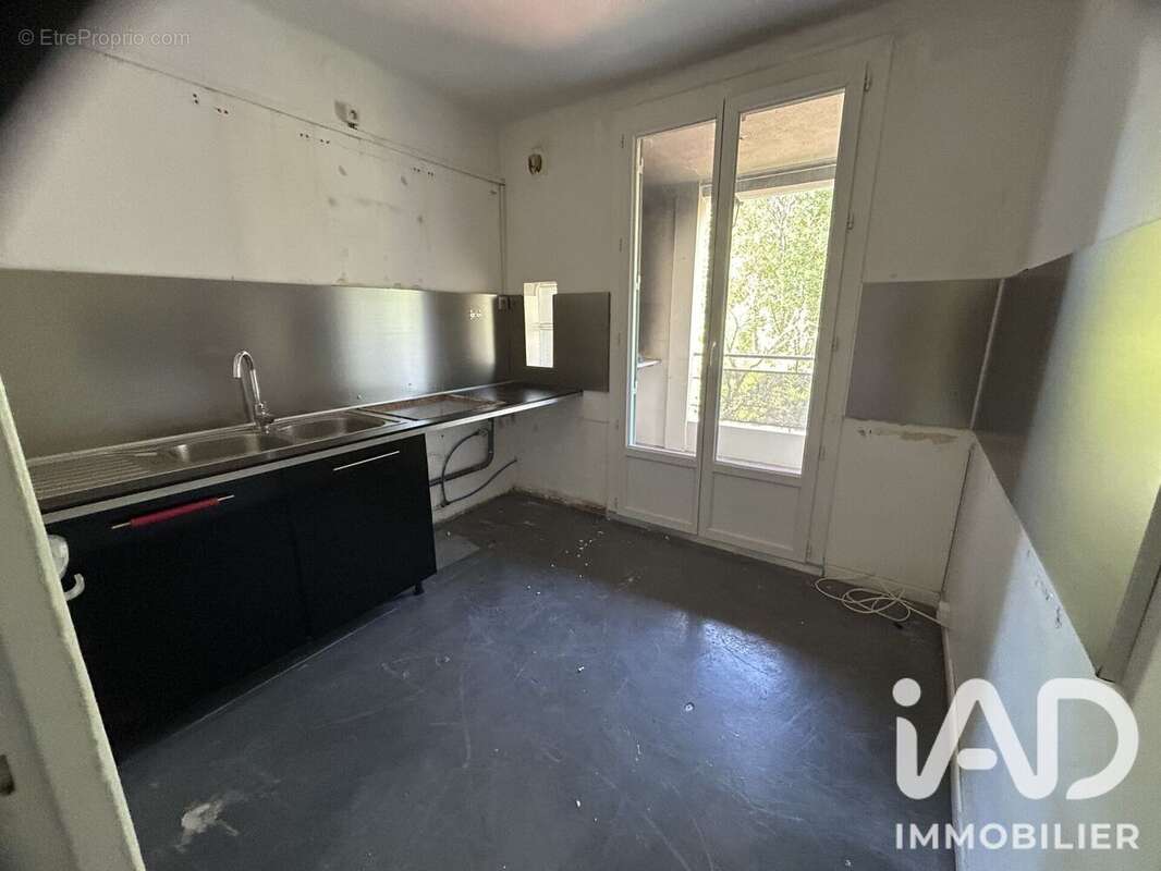 Appartement 66 m² à Avignon  - photo 2