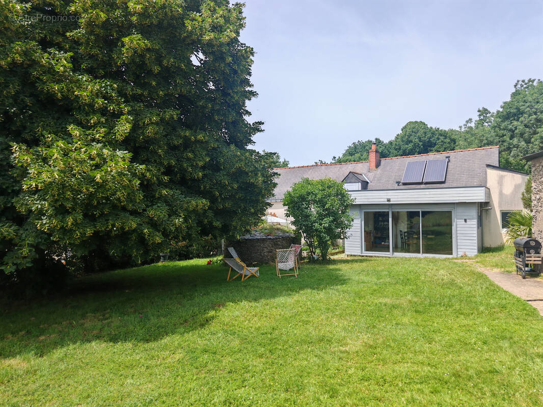 Maison à LA ROUXIERE