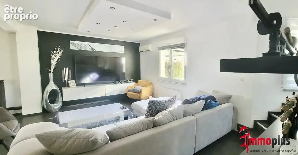 STEINBRUNN-LE-HAUT ! Maison avec piscine située au calme d'une impasse - photo 9