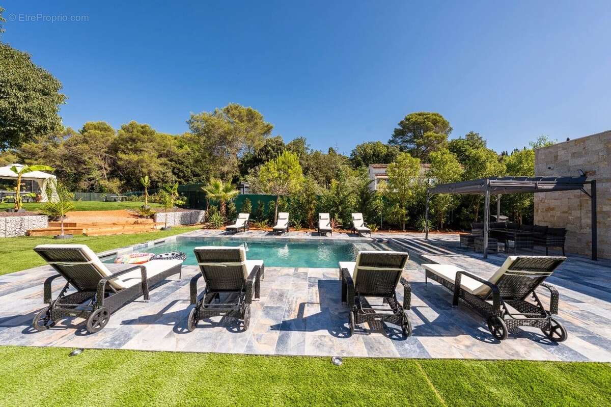 Maison à MOUGINS
