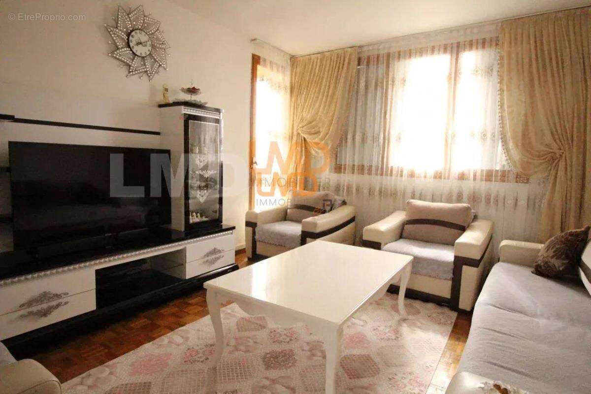 Appartement à MARSEILLE-13E