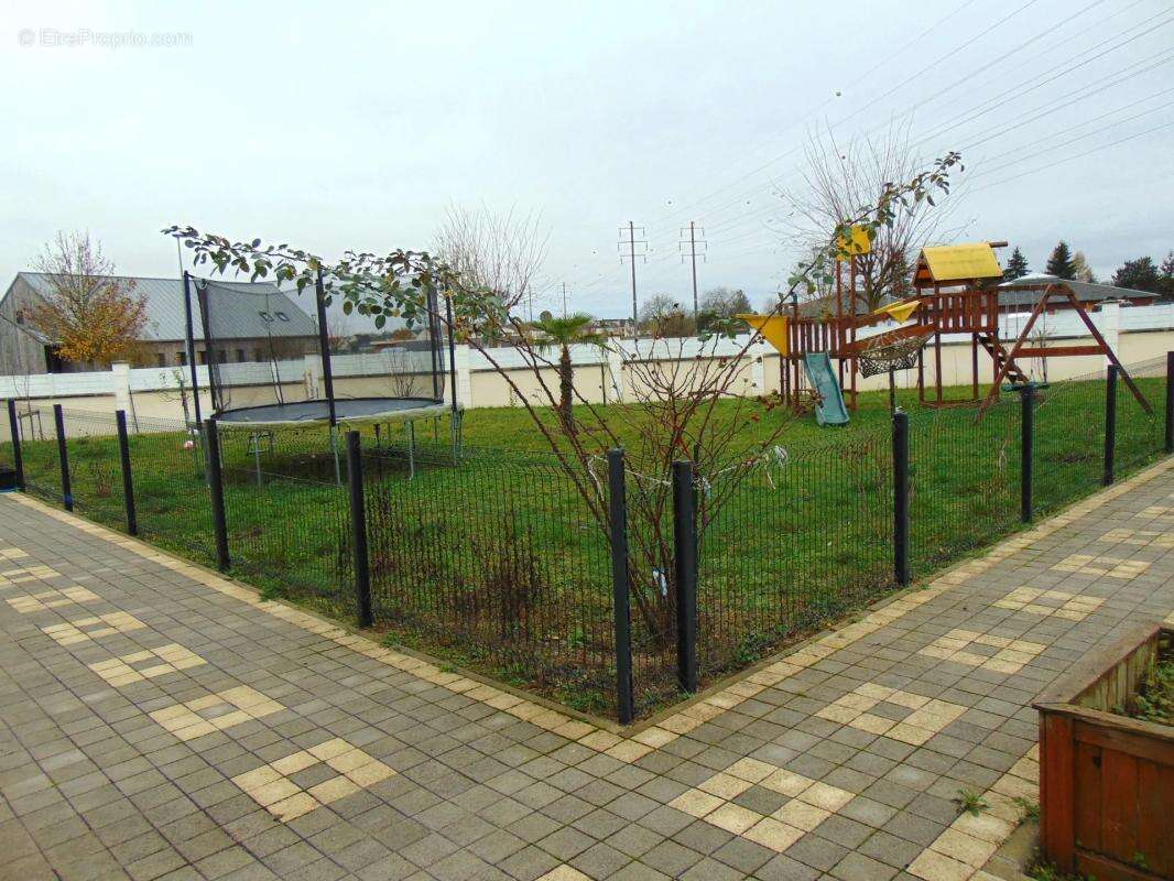 Maison à VILLEMANDEUR