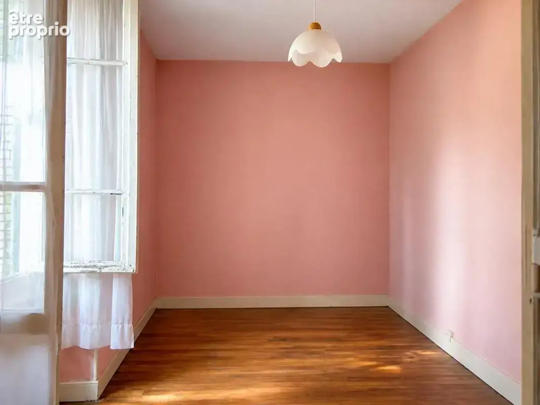 Maison de 85 m² - 5 pièces - MILLAC (86150) - photo 10