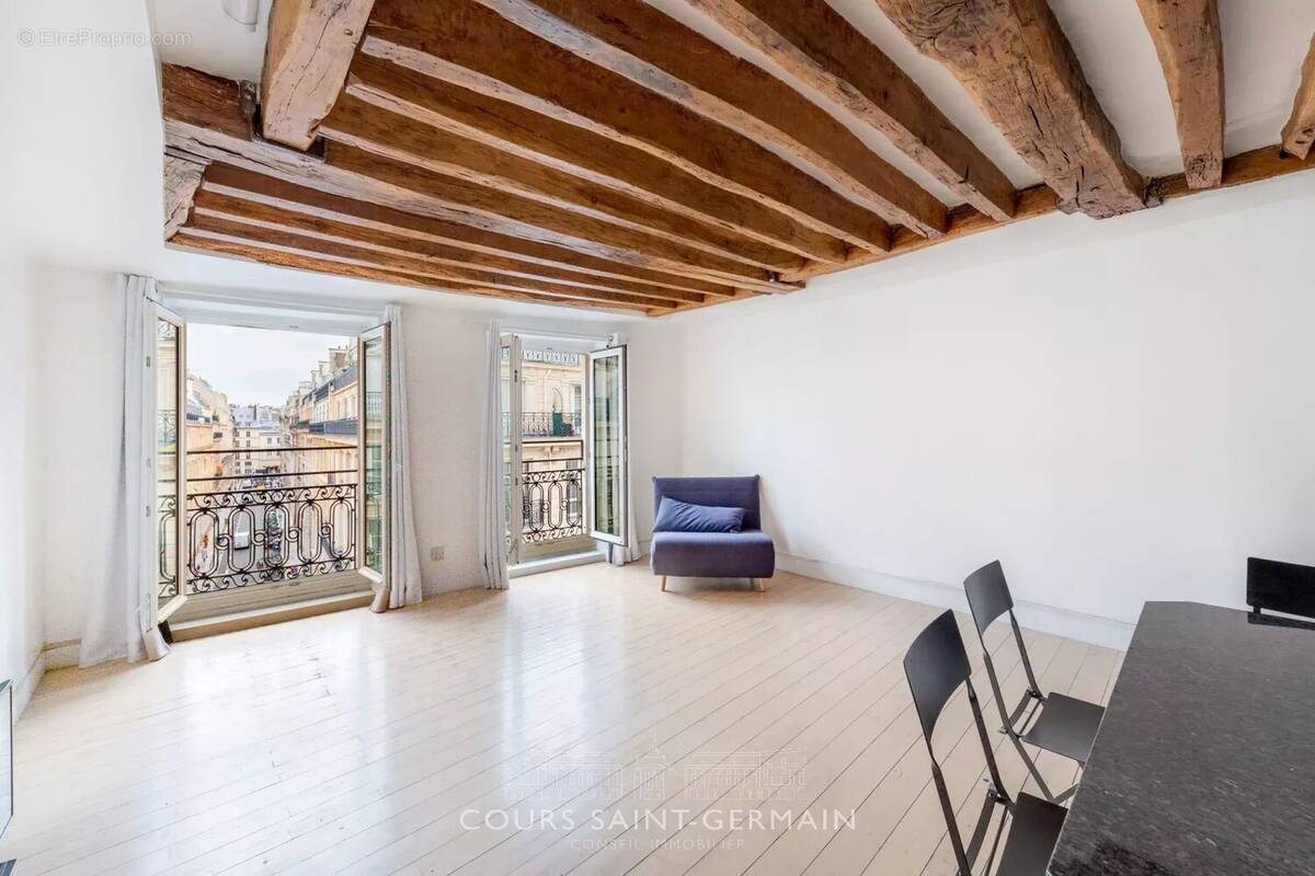 Appartement à PARIS-2E
