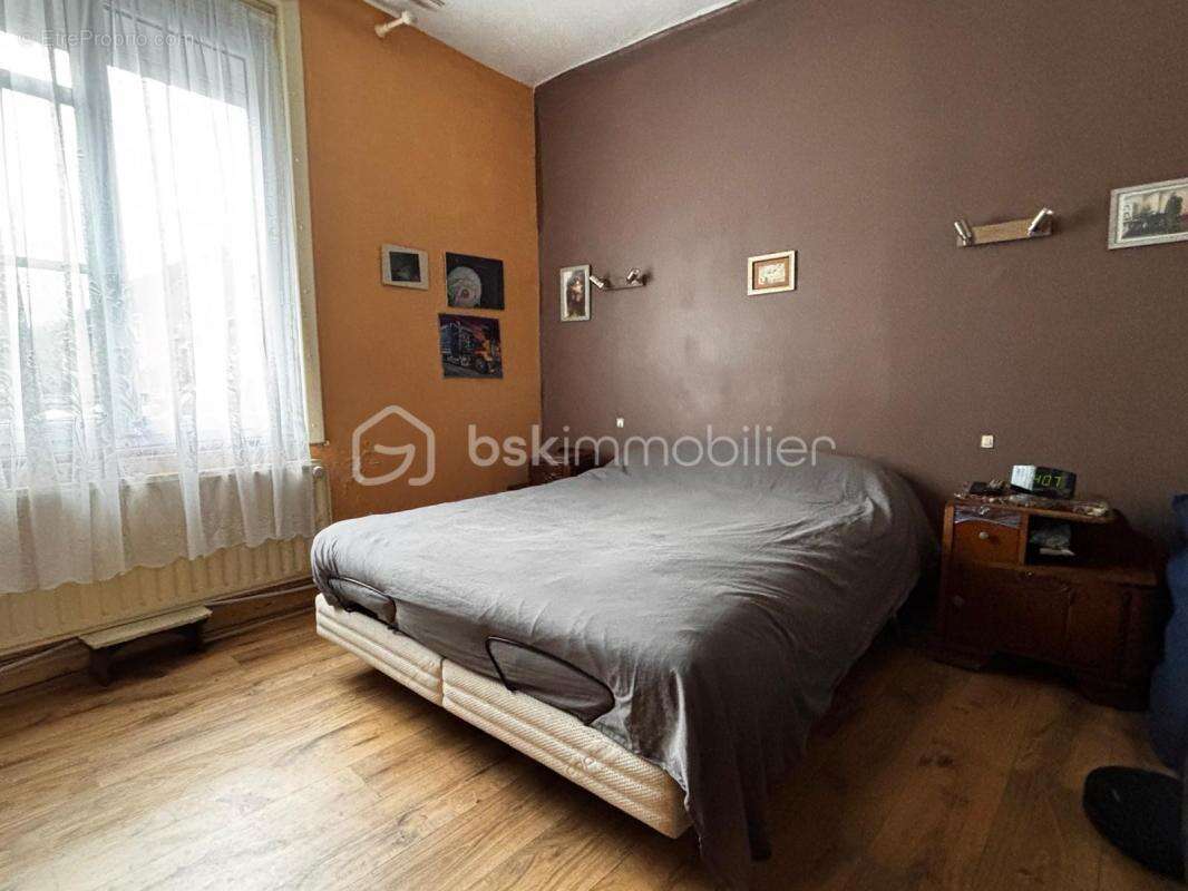 À Vendre : Maison de Ville avec Fort Potentiel – 115m² environ - photo 8