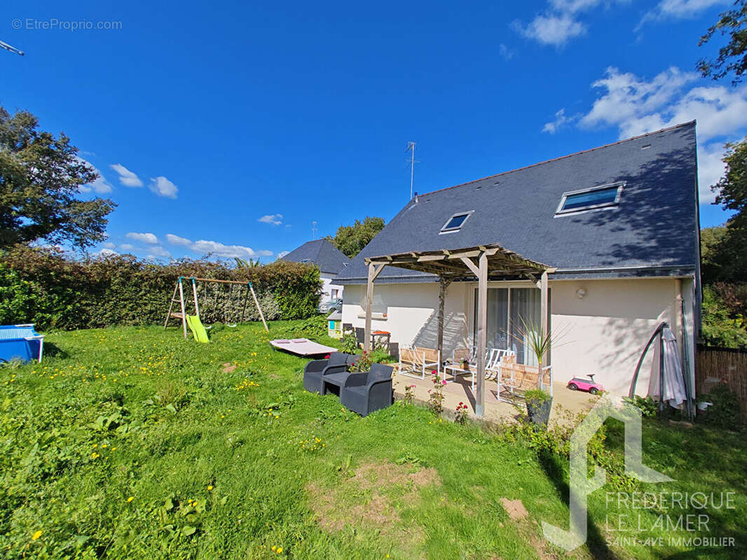 Maison à SAINT-AVE
