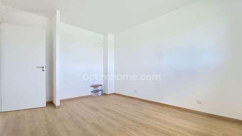 Maison recente familiale et contemporaire - 5 chambres - quartier residentiel brece - excellent dpe - photo 4