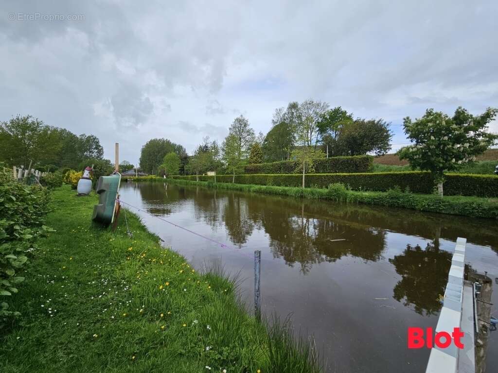 Terrain à LONGAULNAY