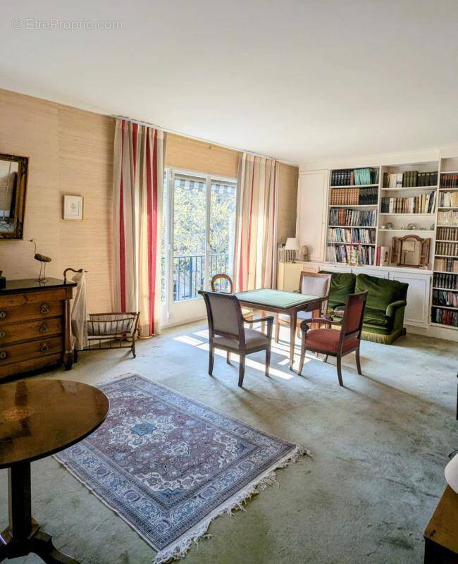 Appartement à PARIS-6E