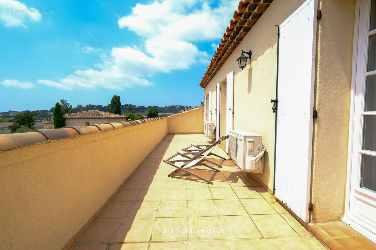 Maison familiale T5 avec piscine   Un véritable havre de paix aux Caillols (Marseille 13012) - photo 19