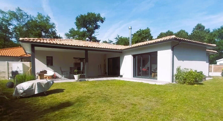 Maison à BELIN-BELIET