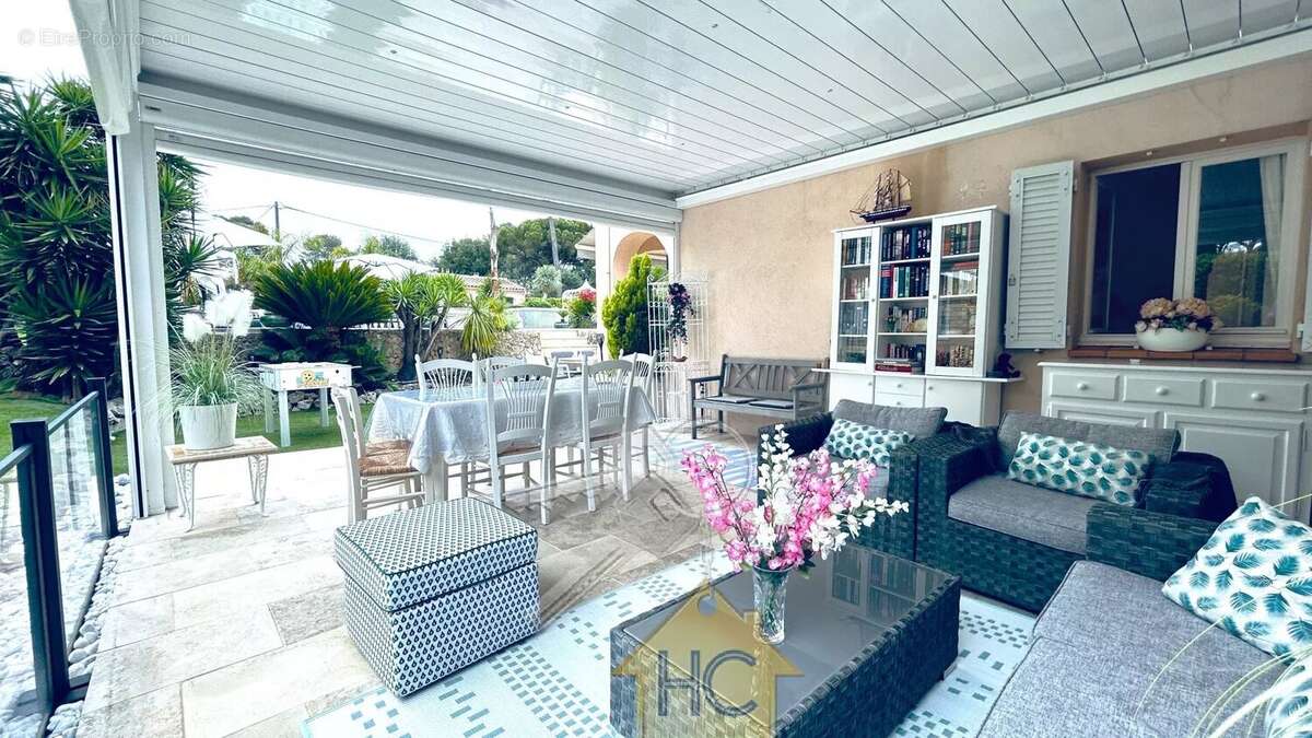 Maison à MOUANS-SARTOUX