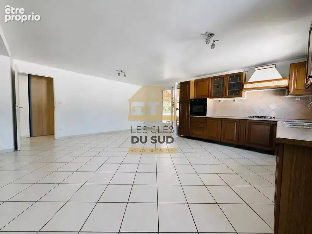 Saint-joseph – maison familiale plain-pied 4 chambres avec jardin – secteur calme - photo 5