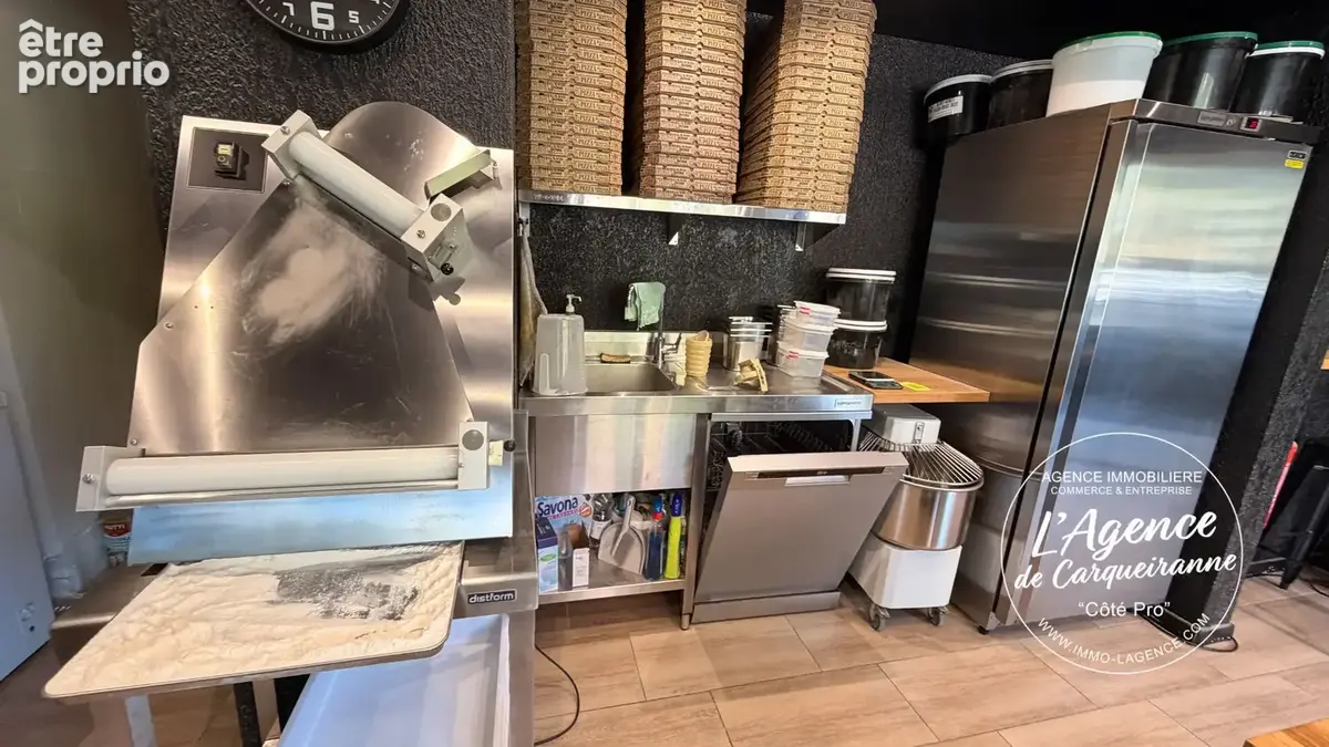 A vendre pizzeria a emporter et en livraison d'environ 28 m2 entierement renove equipe aux normes avec extraction a toulon - photo 6