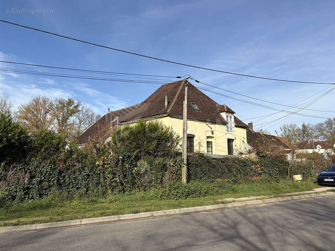 Maison à SAINT-FLORENTIN
