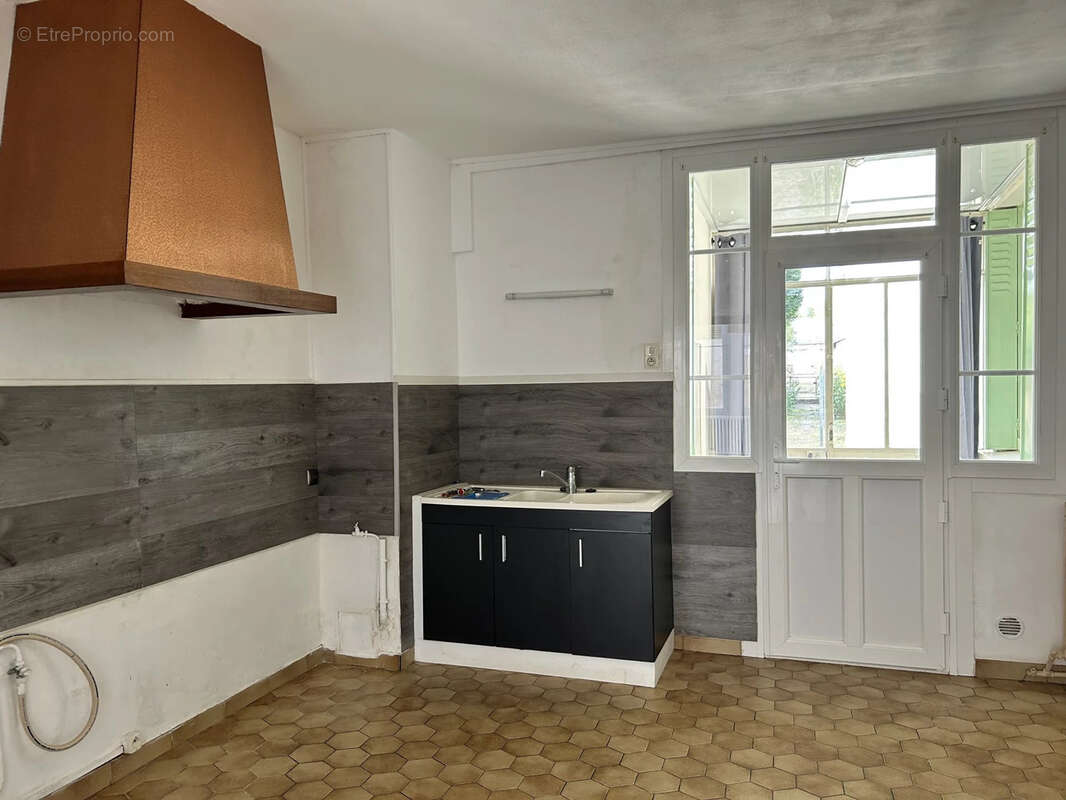 Maison à SAINT-GAULTIER