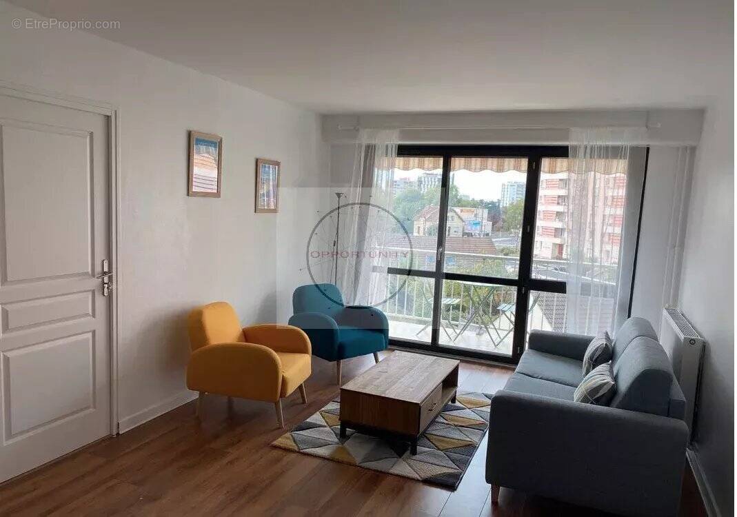 Appartement à MELUN