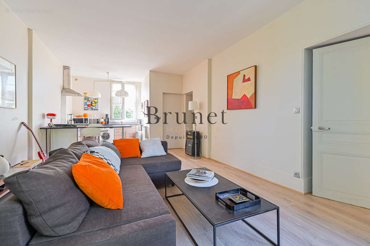 Appartement à SAINT-MAUR-DES-FOSSES