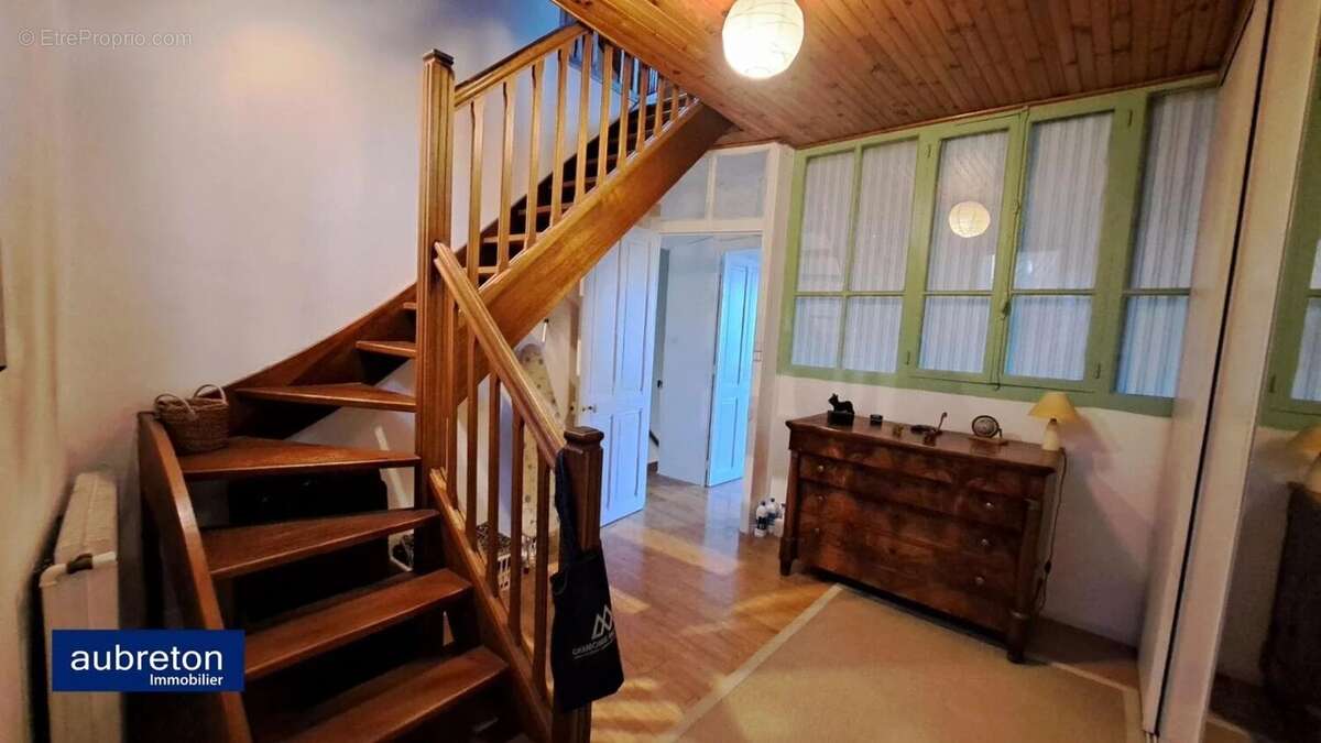 Maison à LA TERRASSE