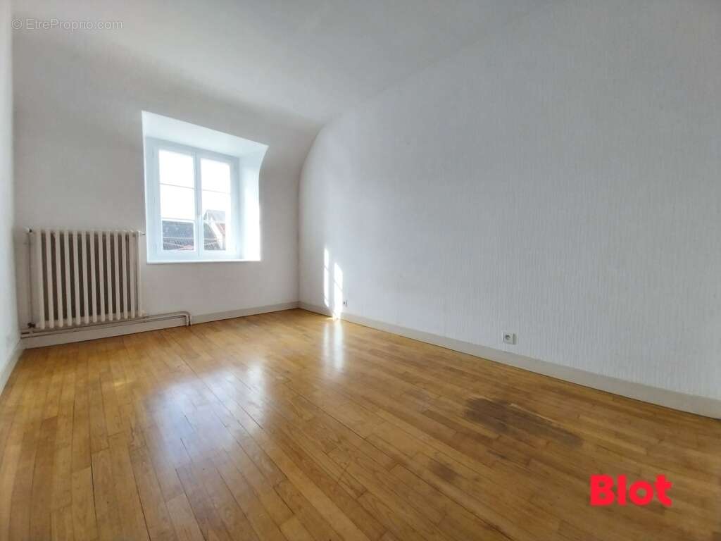 Maison à SAINT-PERE