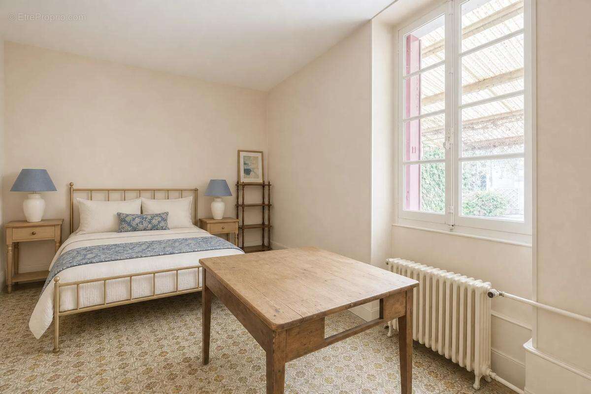 Maison à CHARENTENAY