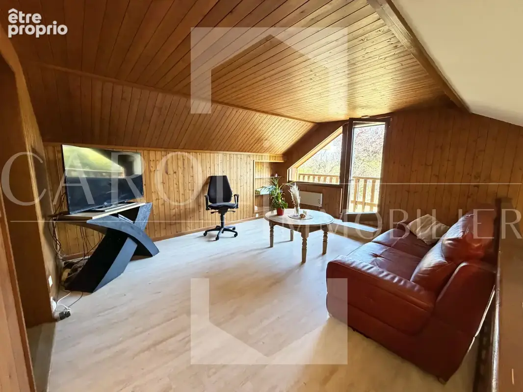 Maison, 5 pièces avec 2300 m2 de terrain constructible - photo 9