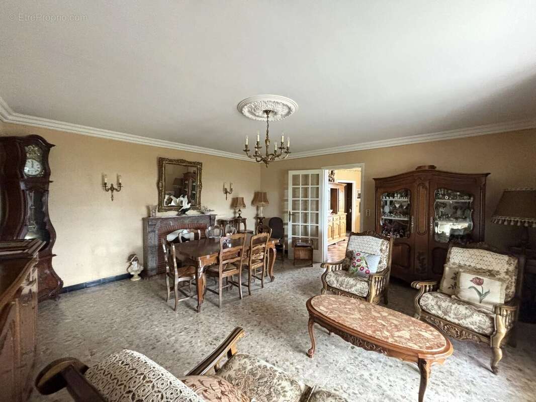 Maison à FELINES-MINERVOIS