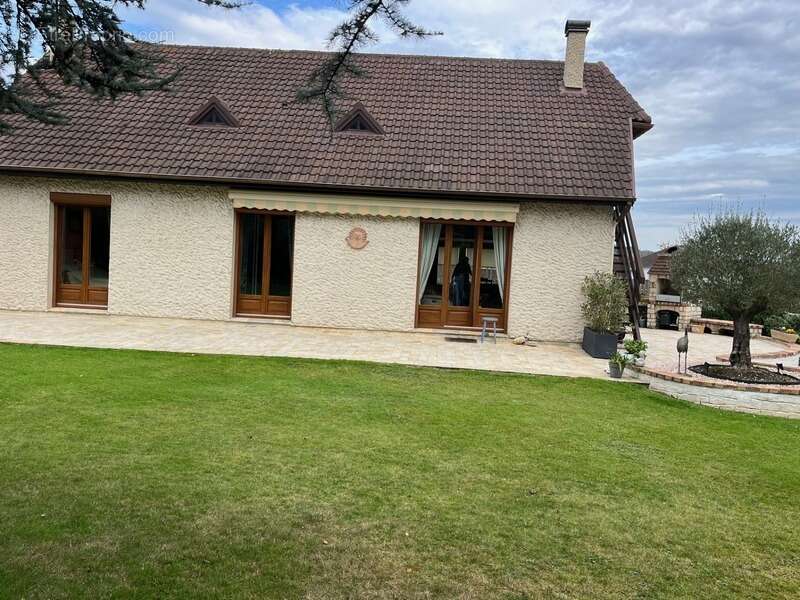 Maison à PONT-L&#039;EVEQUE