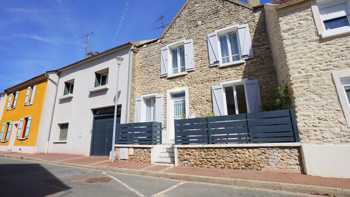 Maison à PORCHEVILLE