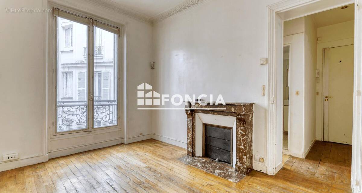 Appartement à PARIS-19E