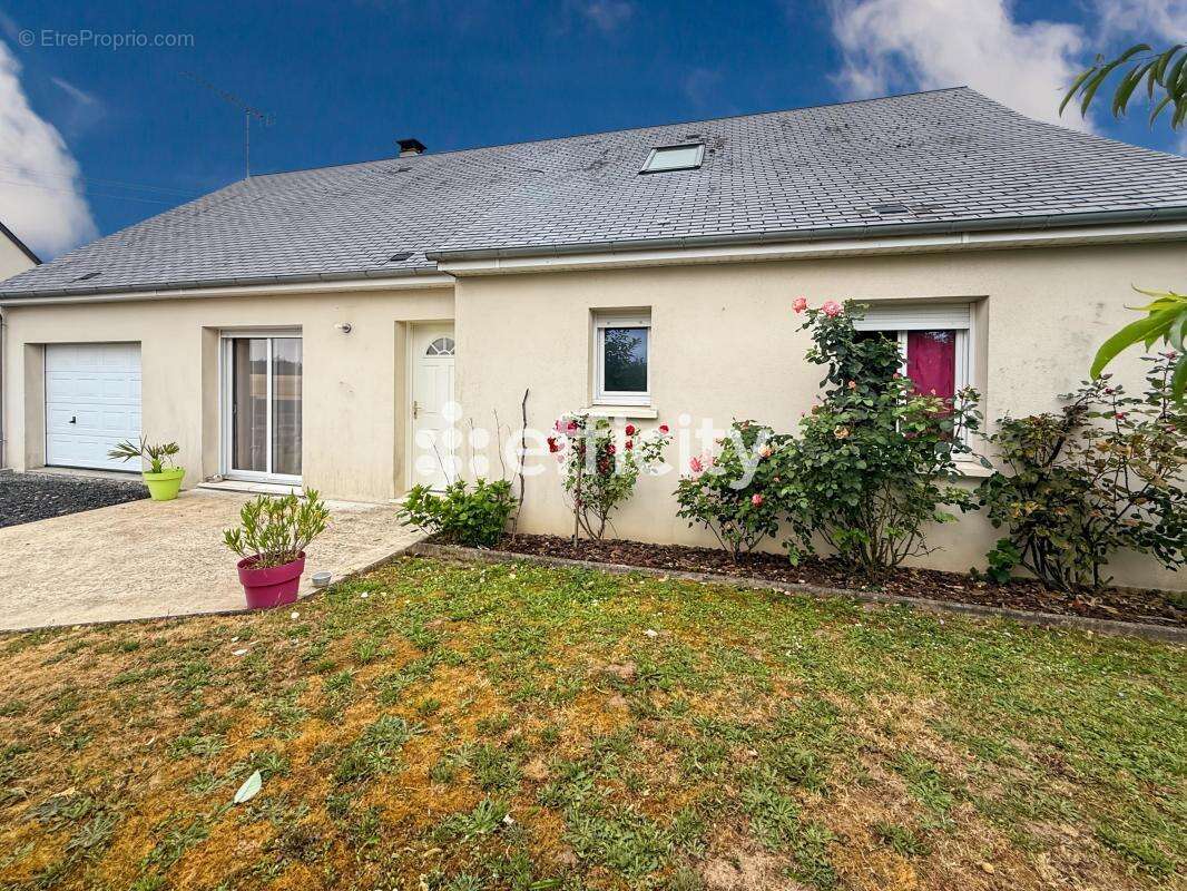 Maison à PERRUSSON