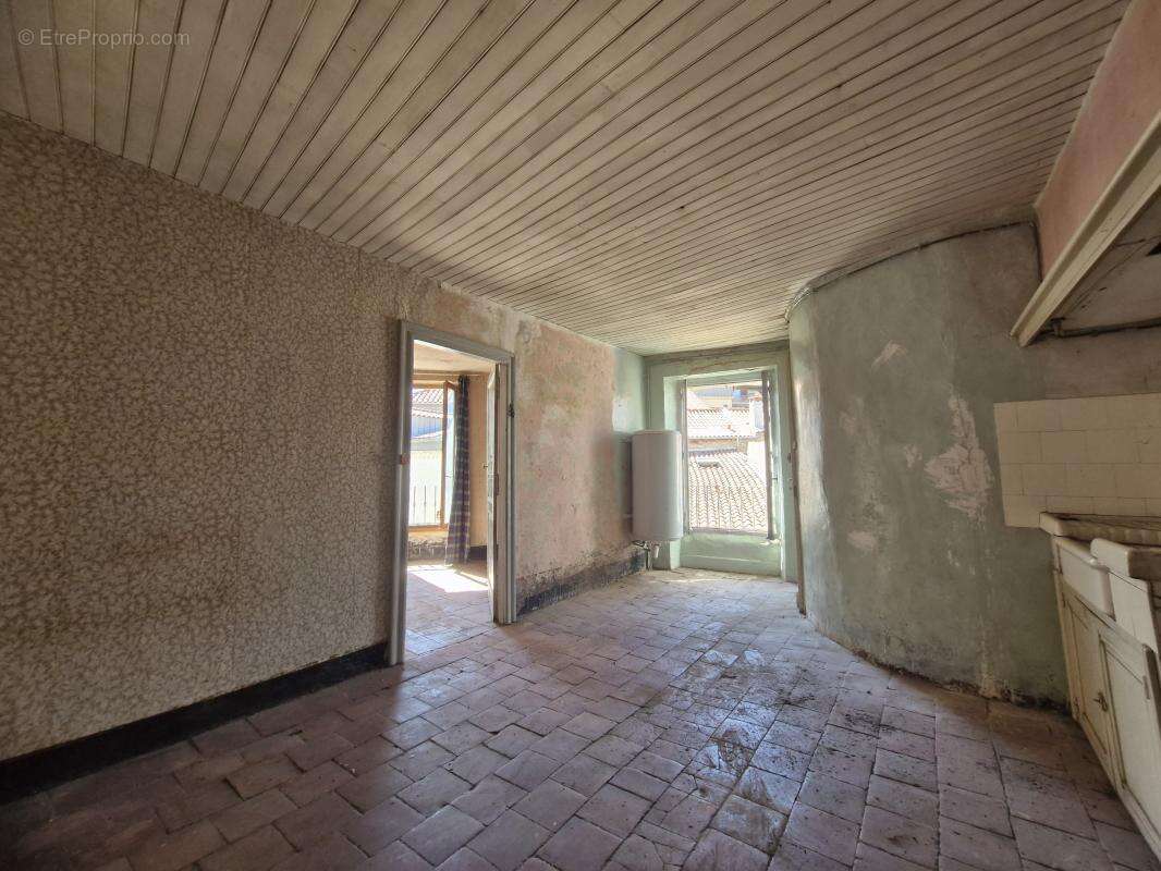 MILLAU centre-ville, lot de deux appartements de 30 m² chacun - photo 2